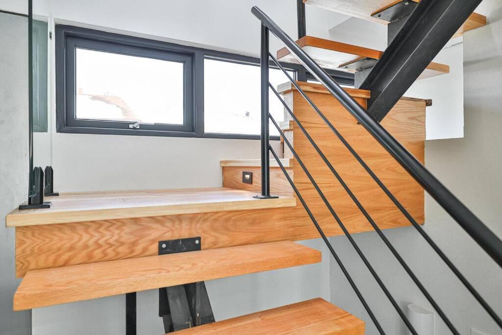 New Modern 1400 Sq Ft Coach House Near Everything Toronto Exteriör bild
