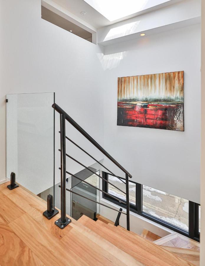 New Modern 1400 Sq Ft Coach House Near Everything Toronto Exteriör bild