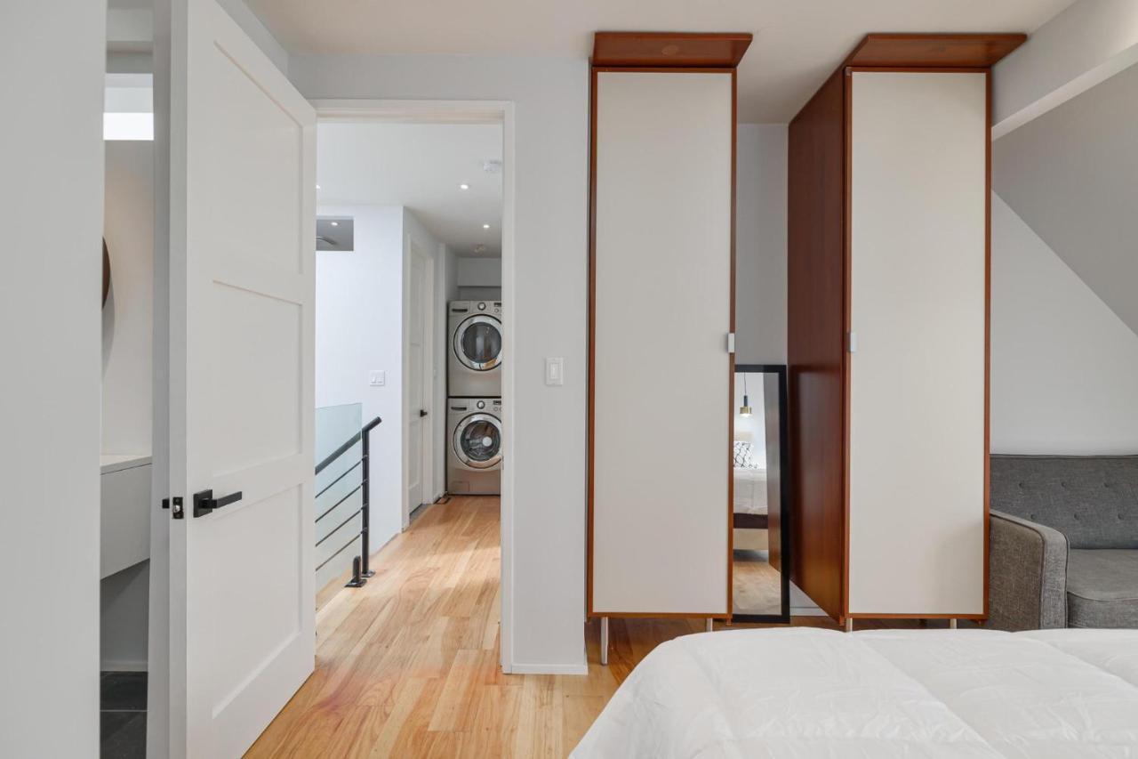 New Modern 1400 Sq Ft Coach House Near Everything Toronto Exteriör bild