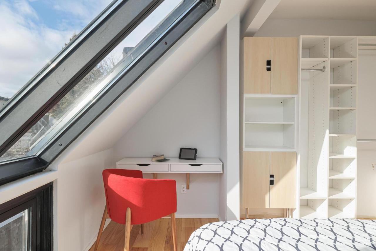 New Modern 1400 Sq Ft Coach House Near Everything Toronto Exteriör bild